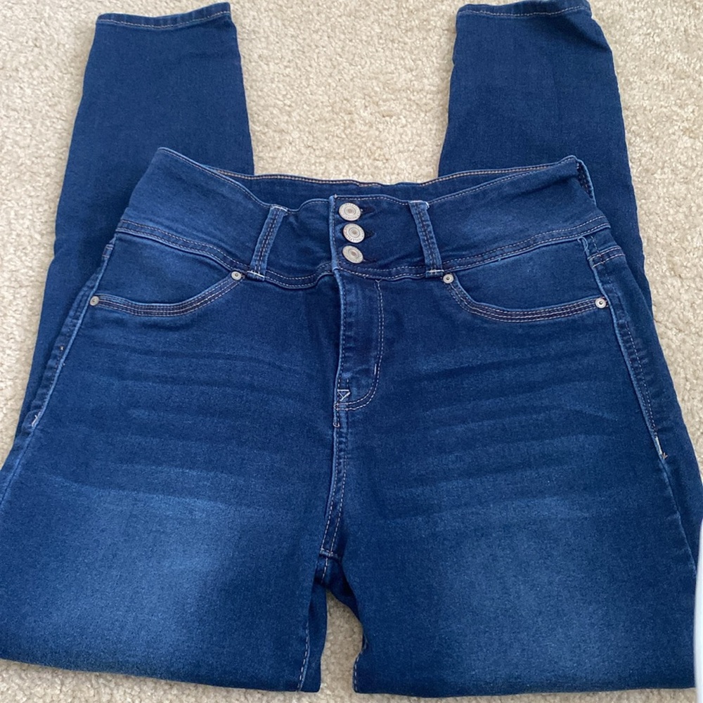 Junior’s jeans - Picture 2 of 4